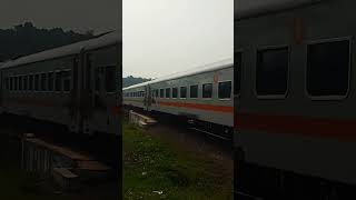 KA SERAYU MENEMBUS TEBING & LINTASI JEMBATAN TERPANJANG#keretaapi #shortvideo