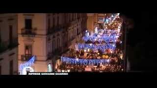 RIPRESE DALL'ALTO - IMPONENTE MANIFESTAZIONE (15 dicembre 2012).