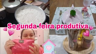 Vlog de segunda feira + opinião + decoração + mesa posta