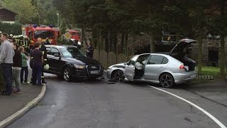 Kierspe: Frontal Crash im Gegenverkehr