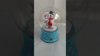 Gemmy Frosty the snowman snow globe - see how it works