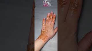 حنيت لولدي😍، كتحمقني #الحنة خصوصا على ليديدات الصغيورين ما شاء الله #henna #marocco #nador #rif