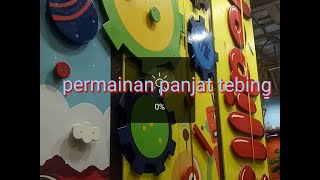 Permainan panjat tebing tertinggI