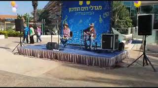 גילי רוזנברג - להקות קאברים ומופעים מוסיקלים