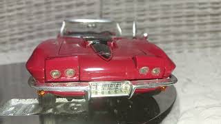 Chevrolet Corvette - 1967 , 1:18 , diecast , колекционерски модел