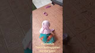 SIBUK PAKE SANDAL || TAKUT DITINGGAL