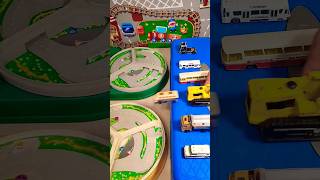 Трюки на треке track tricks #зарулем #udriveit #toycar #cargame #racing #cars #игра #играем