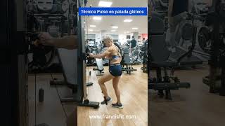 Técnica Pulso en patada de gluteos