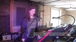 Cassidy Performs Clap Your Hands with a Loop Pedal October 28th, 2016