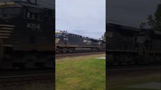 Old clip of ns 23g with a nice horn and bnsf