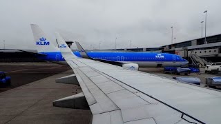 PSatB [INFLIGHT] KLM 737-900 --HARD-- landing at Amsterdam Schiphol in a windy morning