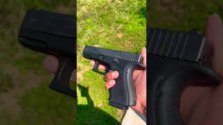 Y’all carrying the gen4 19 ???🤔🤷🏽‍♂️ #glock #trending #gun #pistol