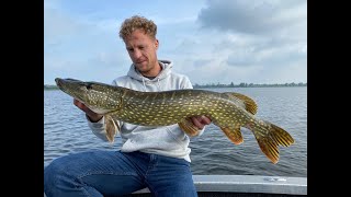 VEEL SNOEKEN VANGEN OP GROOT WATER SAMEN MET JESSE