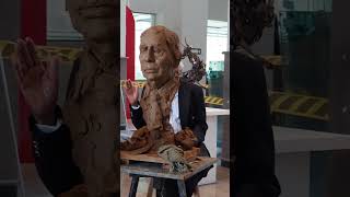 Beautiful Live Sulpture Session - Gifted Hands - University of Colombo Sri Lanka