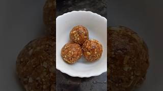 Homemade Dryfruit Laddu recipe/ Healthy and tasty dryfruits laddu.#shorts #shortvideo #ytshorts