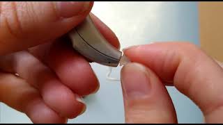 Changing your hearing aids slimtube