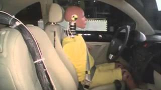 Crash Test2005 Volkswagen New Beetle side test