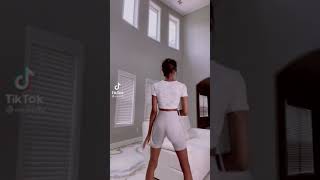 Nicole et le challenge danse Tiktok