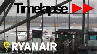 Timelapse HD - Boarding the Ryanair 737