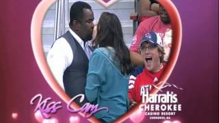 Girl Quits Her Boyfriend - Kiss Cam Fail | Viral Videos