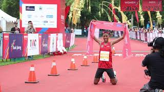 MOMEN AGUS PRAYOGO FINISH TERRCEPAT DI BOROBUDUR MARATHON 2021