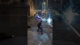 SPIDERMAN SAVES THE CITY