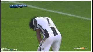 Juan Cuadrado casi hace el gol de su vida con la Juventus