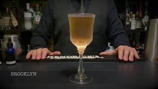 The Cocktail Club. How to make a Brooklyn. Recipe by Chino Márquez.