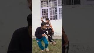 meri zindagi sawari 🤣🤣 #funnyshorts #youtubeshorts #trendingshorts #jkwalay #shorts #dosti  #jkwalay