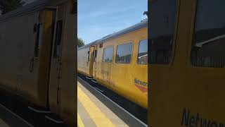 73964 And 73962 Work a test train towards brighton from Tonbridge