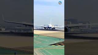 Boeing Business Jet Aircraft  Maneuvering on Taxiway #boeingbusinessjet #aircraft #aviation