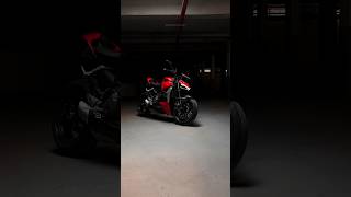 Ducati street fighter v2