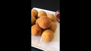 #shorts CRISPY POTATO CHEESE BALLS❗CRISPY & CHEESY POTATO SNACK RECIPE BY RUSTIC FLAVOURS💖