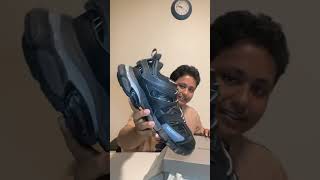 Unboxing my sketchers #coolkicksmall