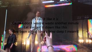 Medina - "Happy" (Lyrics)