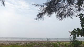 MENIKMATI KEINDAHAN PANTAI