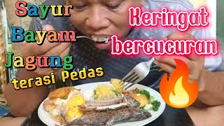 Berkeringat!!..Sarapan Sayur Bayam Jagung Sambal terasi Pedas telur Mata Sapi