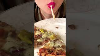 Mukbang homemade pizza| موکبانگ پیتزا مخلوط با پنیر موزارلا