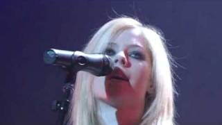 Avril Lavigne - Bonez Tour Live at Budokan 2005 Part 1