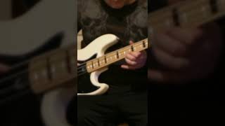 Cliff Burton inspired Bass Riff