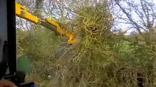 M135 Midlife Crisis, Now thats what i call a hedge cutter