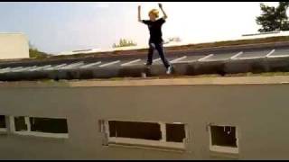 Flo jumpt vom Tower  EXTREME     *must watch*