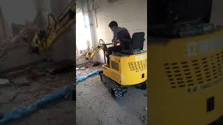 Mini Excavadora DR-325 trabajando [4] - Maquinarias Dibargo