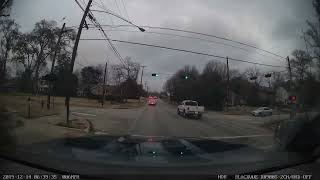 cop pulls over red light runner (Tyler,TX)