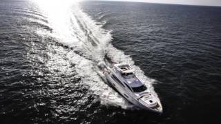 Sunseeker 88 Yacht