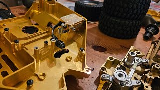 Traxxas UDR Vitavon Gold Chassis Rebuild