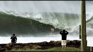 NOA DEANE SURFS PUMPING RIGHT IN AUS