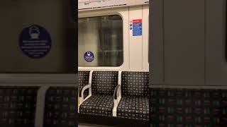 Early morning Empty circle line train on 7/12/21