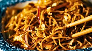 Must-Try Chow Mein Recipe From India's Streets (Quick & Easy)