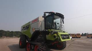 CLAAS Lexion 8600 Combine Pre-Harvest Clinic Presentation